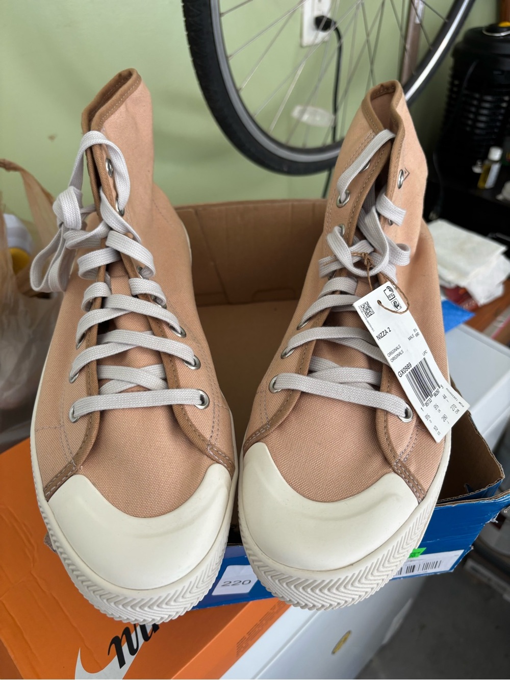 adidas High-Top Sneakers in Peach Canvas with Cream Toe size 9.5 W